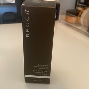 Becca Ever Matte Poreless Primer
